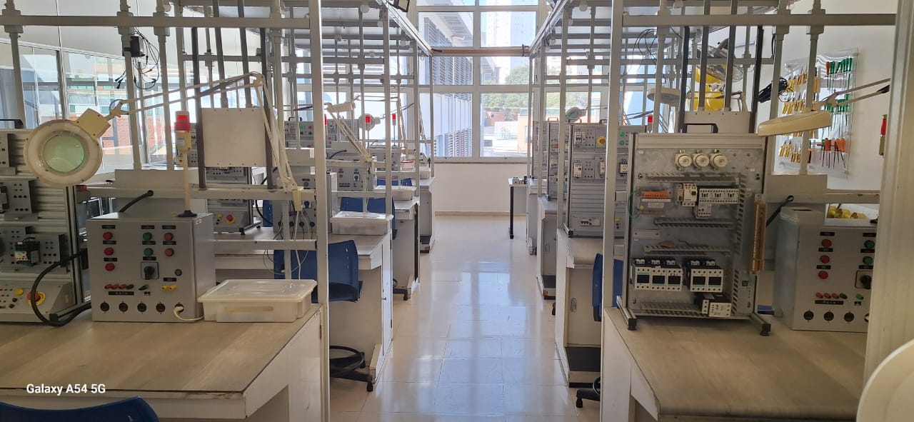 Laboratório de  Elétrica  Residencial